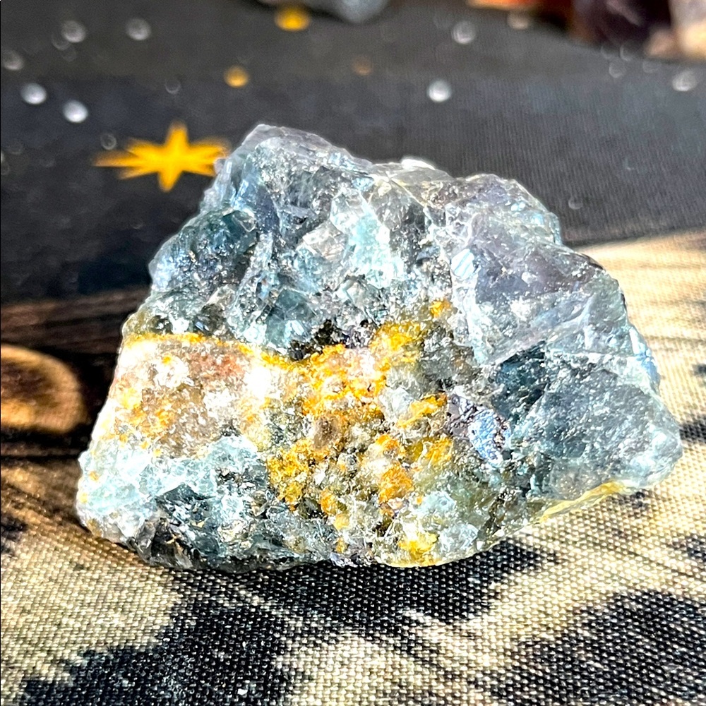 Pakistani raw flourite